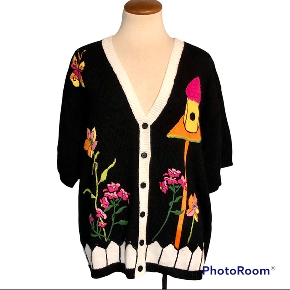 Joan Steele Sweaters - Joan Steele Embroidered Birdhouse Floral Sweater Short Sleeve Womens 1X Black